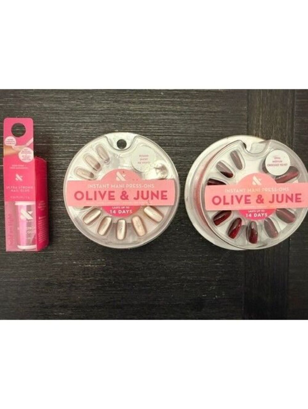 Olive and June 3 Pack press on nails and glue Short & Medium round/almond nails